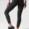 7/8 High-Waist Airlift Legging - Black