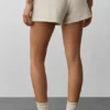 Accolade Short - Oatmeal Heather