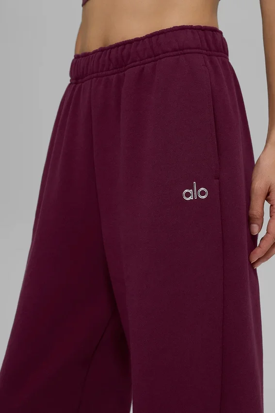 Accolade Straight Leg Sweatpant - Burgundy