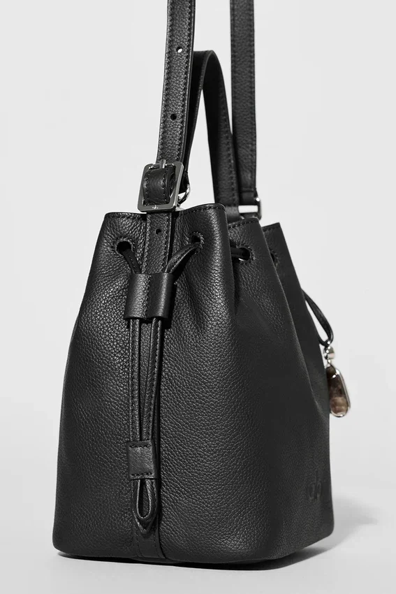 Alo Mini Balance - Black Leather