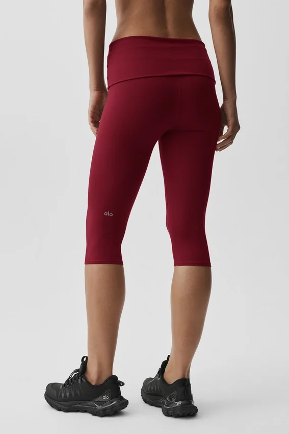 Alo Softsculpt Low-Rise Foldover Capri - Summer Romance Red