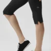 Alo Softsculpt Shoreline Capri - Black