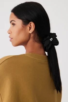 Bead It Oversized Scrunchie – Black