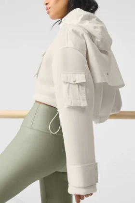 Cropped Engage Cargo Parka – Ivory