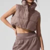Cropped Gold Rush Puffer Vest - Mushroom