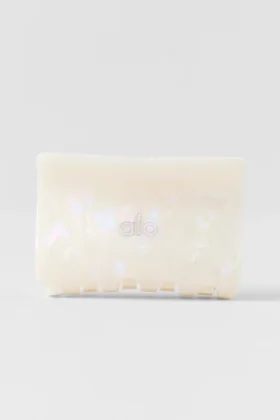 Effortless Claw Clip – White Pearl