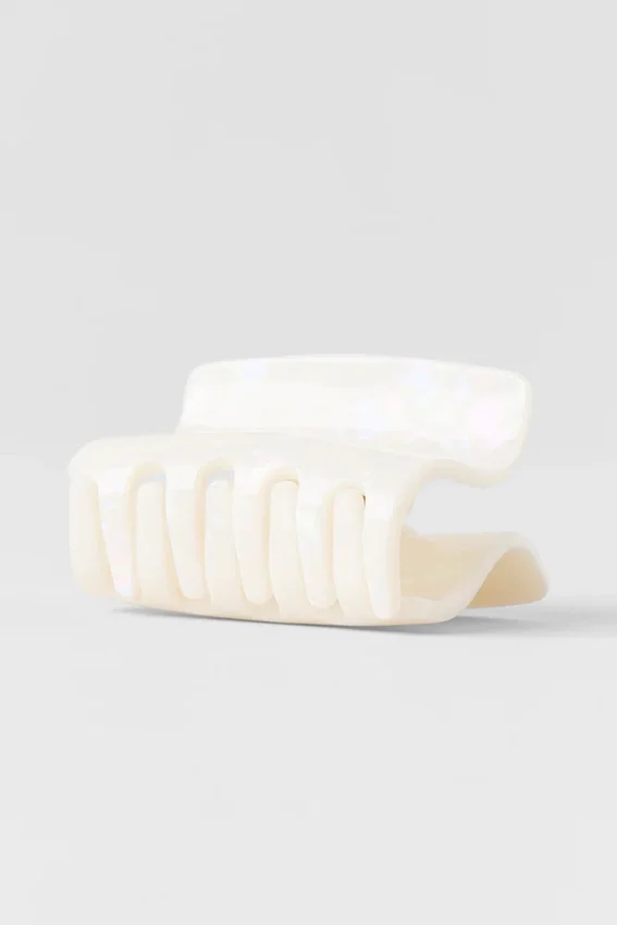 Effortless Claw Clip - White Pearl