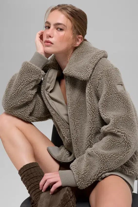 Sherpa Downtown Jacket - Light Cocoa