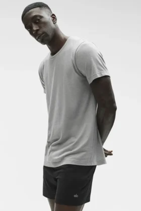 Triumph Tee - Athletic Heather Grey